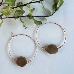 Gold Minimalist Hoop Earrings with Classic Design